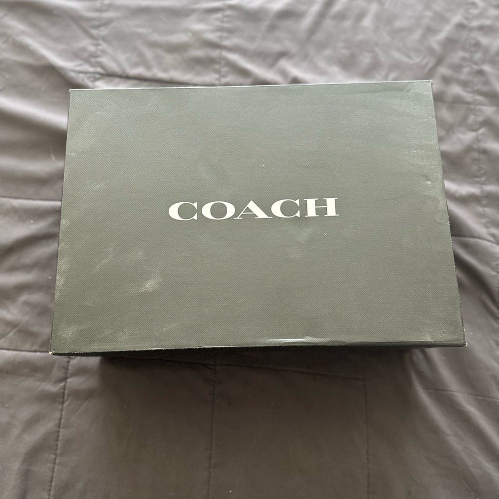 Coach X Peanuts Clip Low Top Sneaker - Picture 6 of 7